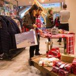 Apple is closing down first of its U.S. stores